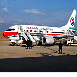 哈密伊州机场货运航空快运业稳步发展的原因是什么？